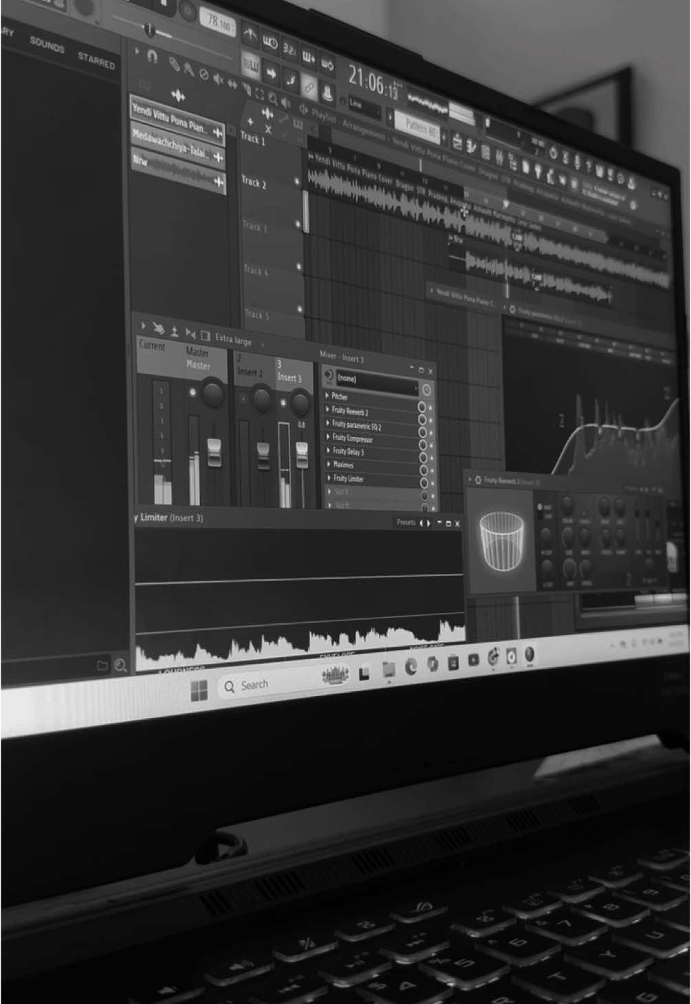 🫠🤍 a short cover of #YendiVittuPona from #DragonMovie just raw and real vibes — hope you like it! #TamilCover #Dragon #STR #Simbu #LeonJames #KoSesha #AnupamaParameswaran #PradeepRanganathan #MobileRecording #ShortCover #TamilSong #BreakupSong #TamilMusic #Kollywood #RawVibes #Heartfelt #MusicLovers