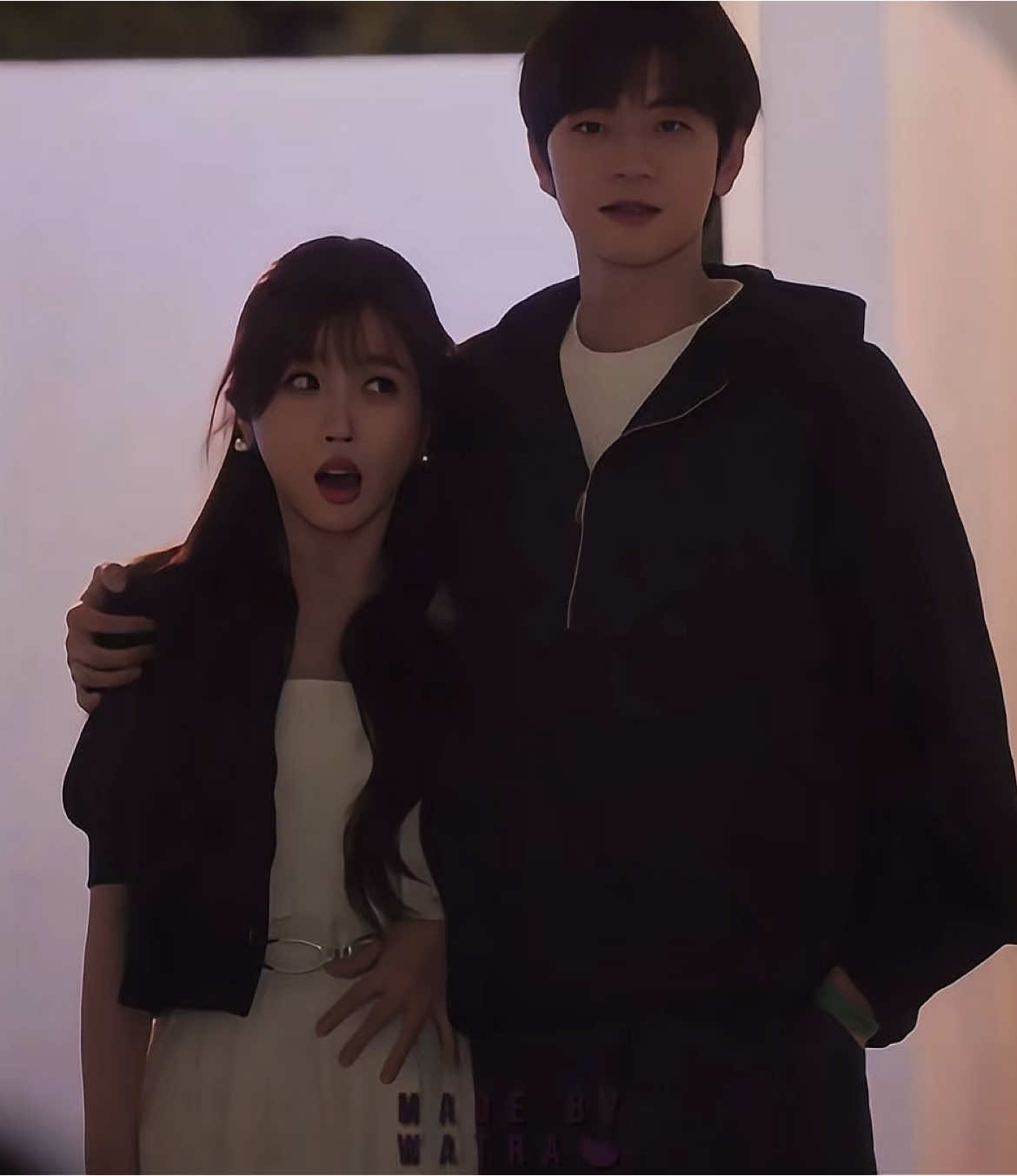 weizhi and that chaotic mind of hers😭👊🏼 #YuShuxin #EstherYu #虞书欣 #LinYi #林一 #SkiIntoLove #国王在冬眠 #cdrama #cdramalover #cdramaedit #dramatiktok #fyp #foryoupage #xybca #fypシ゚ 