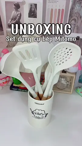 Nhà bếp thêm xinh khi có bộ dụng cụ bếp này🫶🏻🛒↙️#tiktokaffiliate #tiktokviral#fyp#sunnythichriviu#giadungtienich#homedecor#dungcunhabep#bếp#nauan#homecooking#fyp#unboxing#foryou#xh 