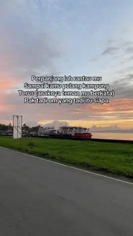 Itu teman bapak nak waktu bapk masi sekolah dia asli sini cuman dia baru pulang dari rantau 🥱🫠#yfp #merantau_jauh_demi_keluarga #tiktok 