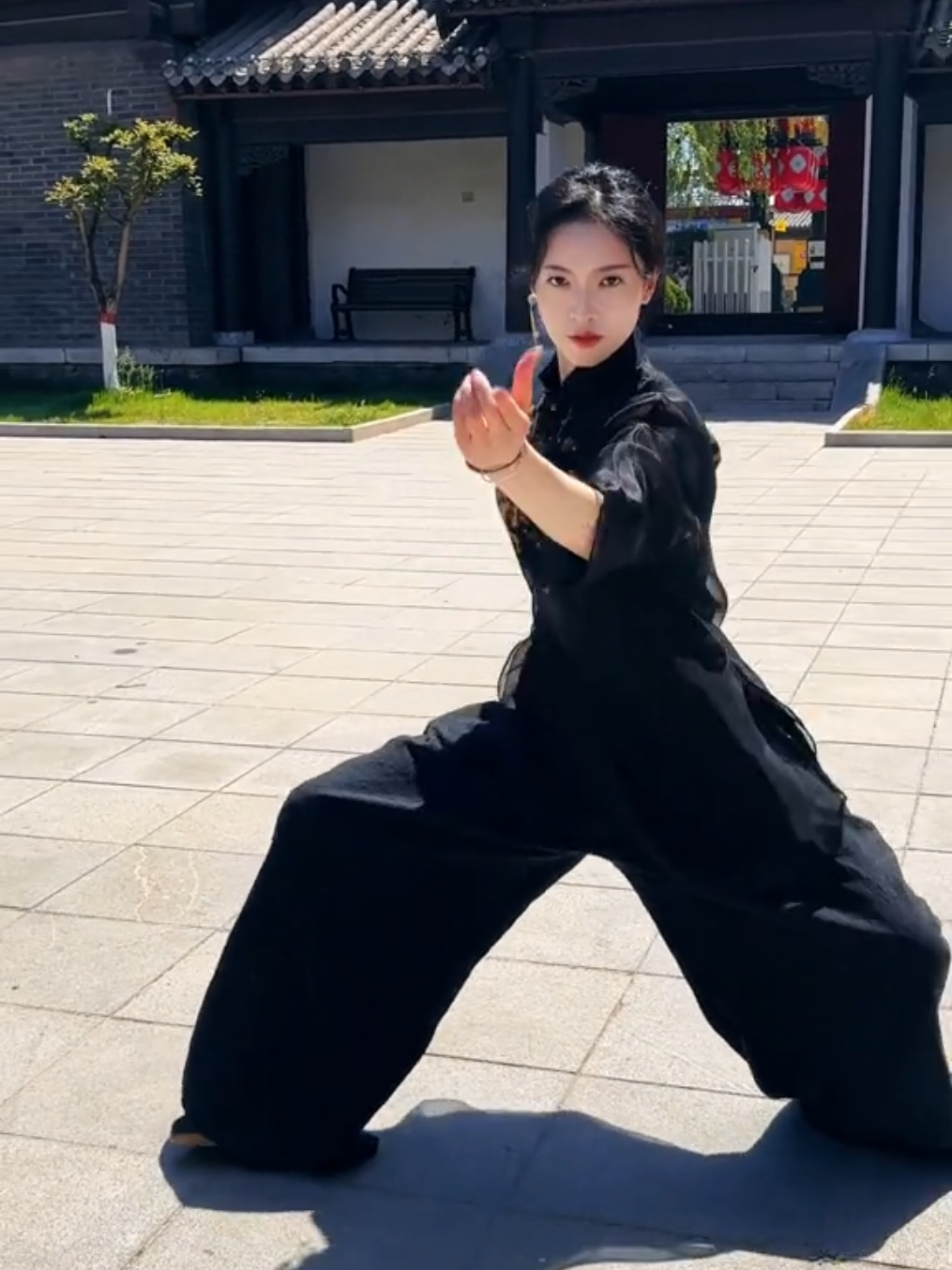 Múa võ cũng là múa, nhỉ 🫡 #lopmuacotrangtphcm #muacotrangtrungquoc #muacotrang 