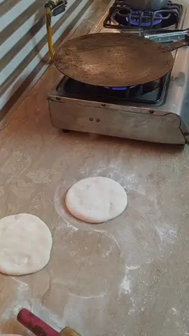 aurat ko sub say bara zakham kab lagta hai🥺 #makingroti #cookingtiktok #cookingvideo #fypviral #unfreezemyacount 