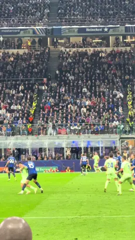Barcelona VS Inter   … pedri vs acerbi 😅 #barcelona #futbol #interdemilan #sanciro #stadiumsansiro #italy #pedri #acerbi #barca #ChampionsLeague #barca #sansirostadium #viralvideos #referee 