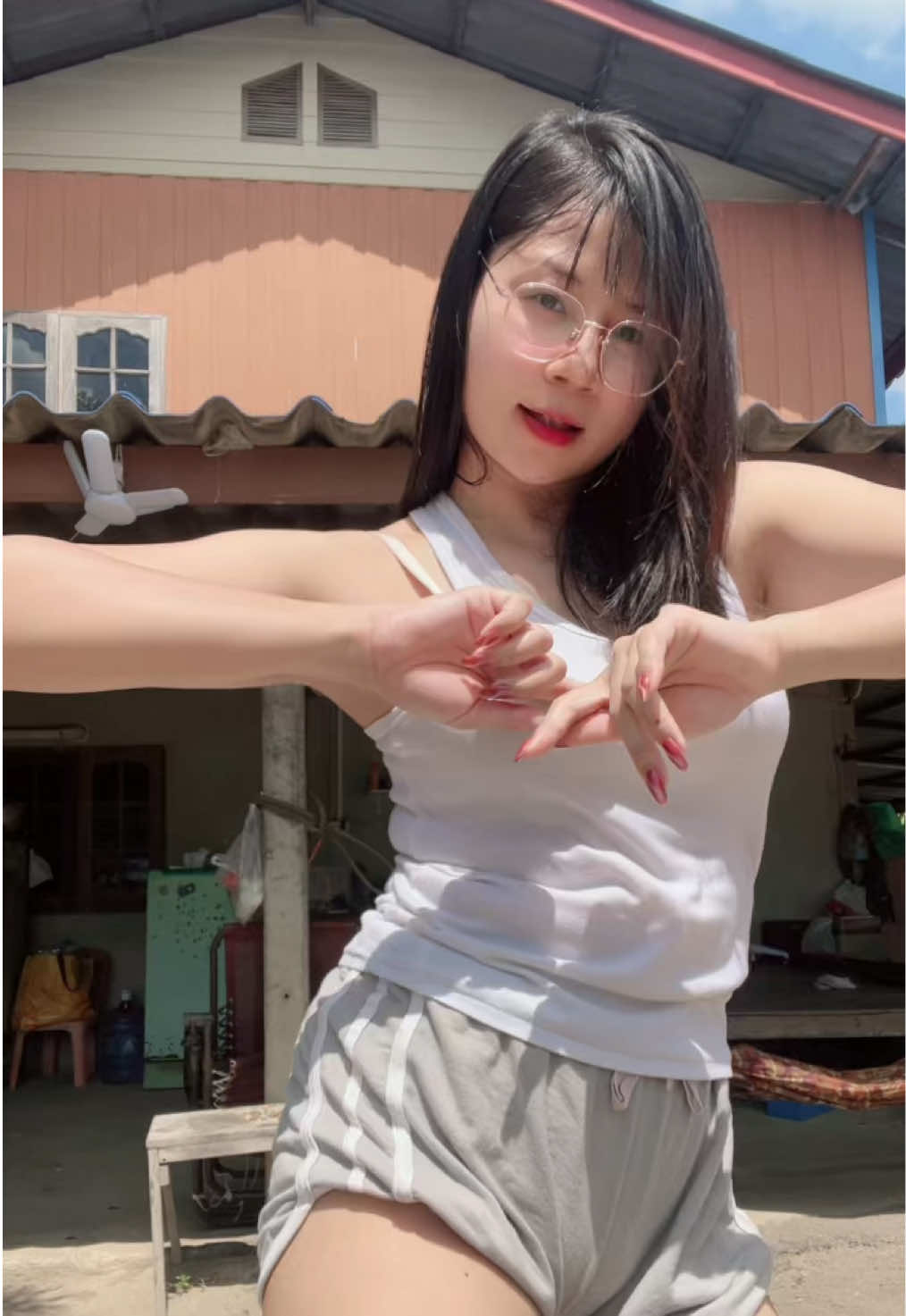 ทนแดด ทนฝน😂 #ต้าวแว่น #ยิ้มหวาน #ดันขึ้นฟีดที 