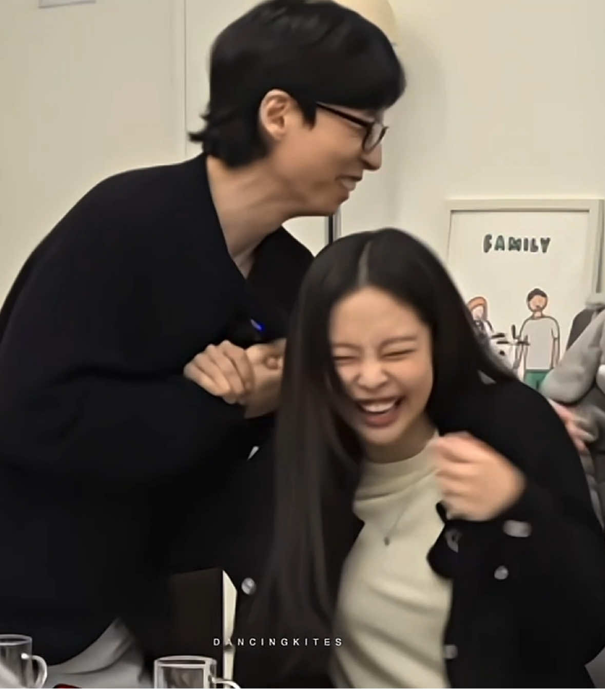 reunited with jaesuk appa 🥹❤️ #yoojaesuk #jennie #youquizontheblock #apartment404 #blackpink #pinggyego 