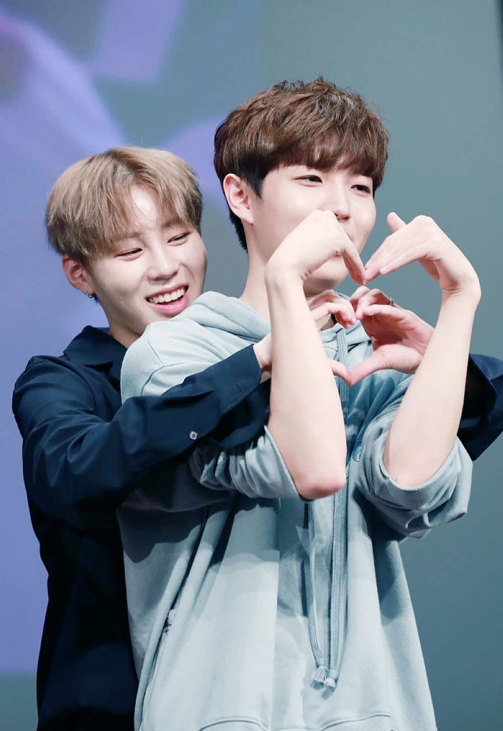 Giọng cười quãng 8 của 2 Main Vocal nhà Wanna One 😇 Rất thích hợp cài làm Báo thức✨ #wannaone #wannable #kpop #kpopfyp #hot #tiktokviral #wannaone_wannable_forever #wannaonego 