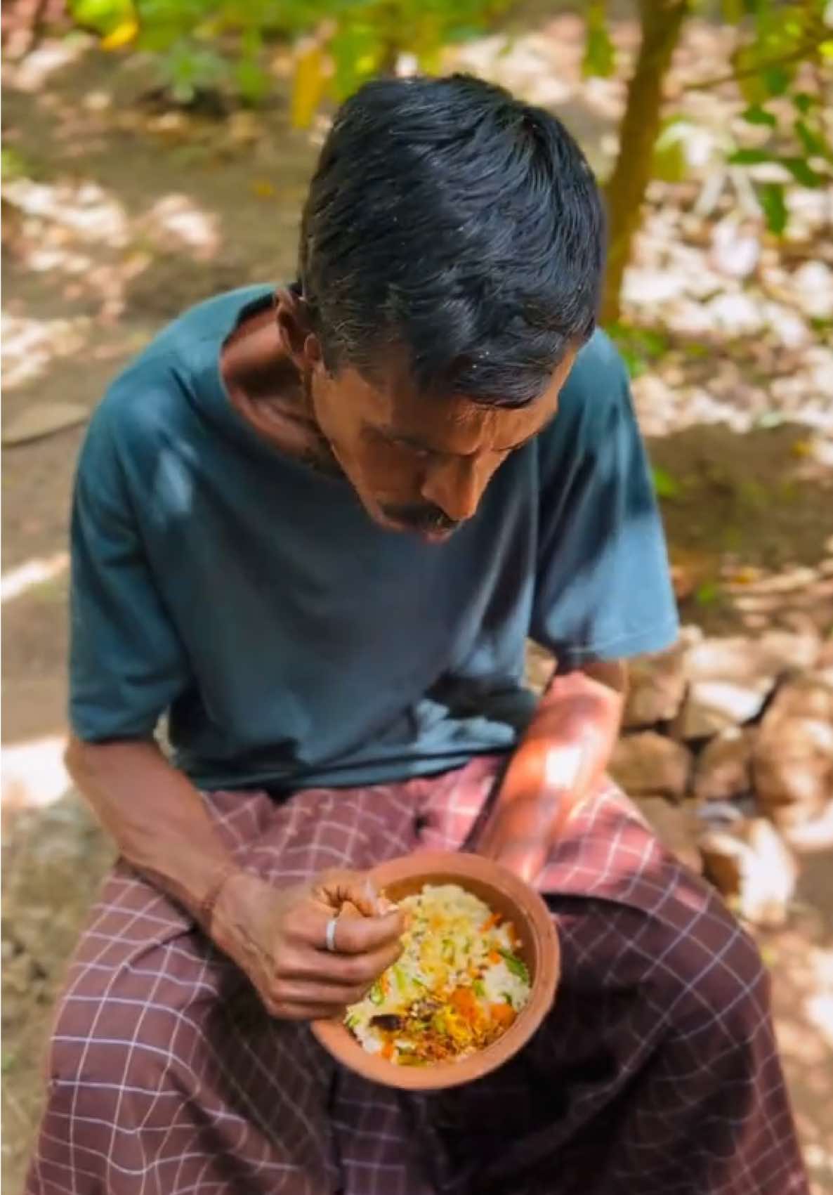 වාඩියෙ රසට බිම්‍මල් ඩෙවල් සමග එළවළු බත් | Delicious vegetable rice with mushroom deviled #srilanka #traditional #village #food #making #vegitables #rice #with #mashroom 