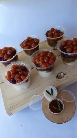 rasa memanjakan lidah dan menambah hasrat menikmati legit manis gurih #foryou #tradisionalfood #indonesiatraditionalfood #bubursumsum #jejang #jenangcandi #buburserintil #bubursumsum #kacanghijau #jenangmutiara #jenangketan 