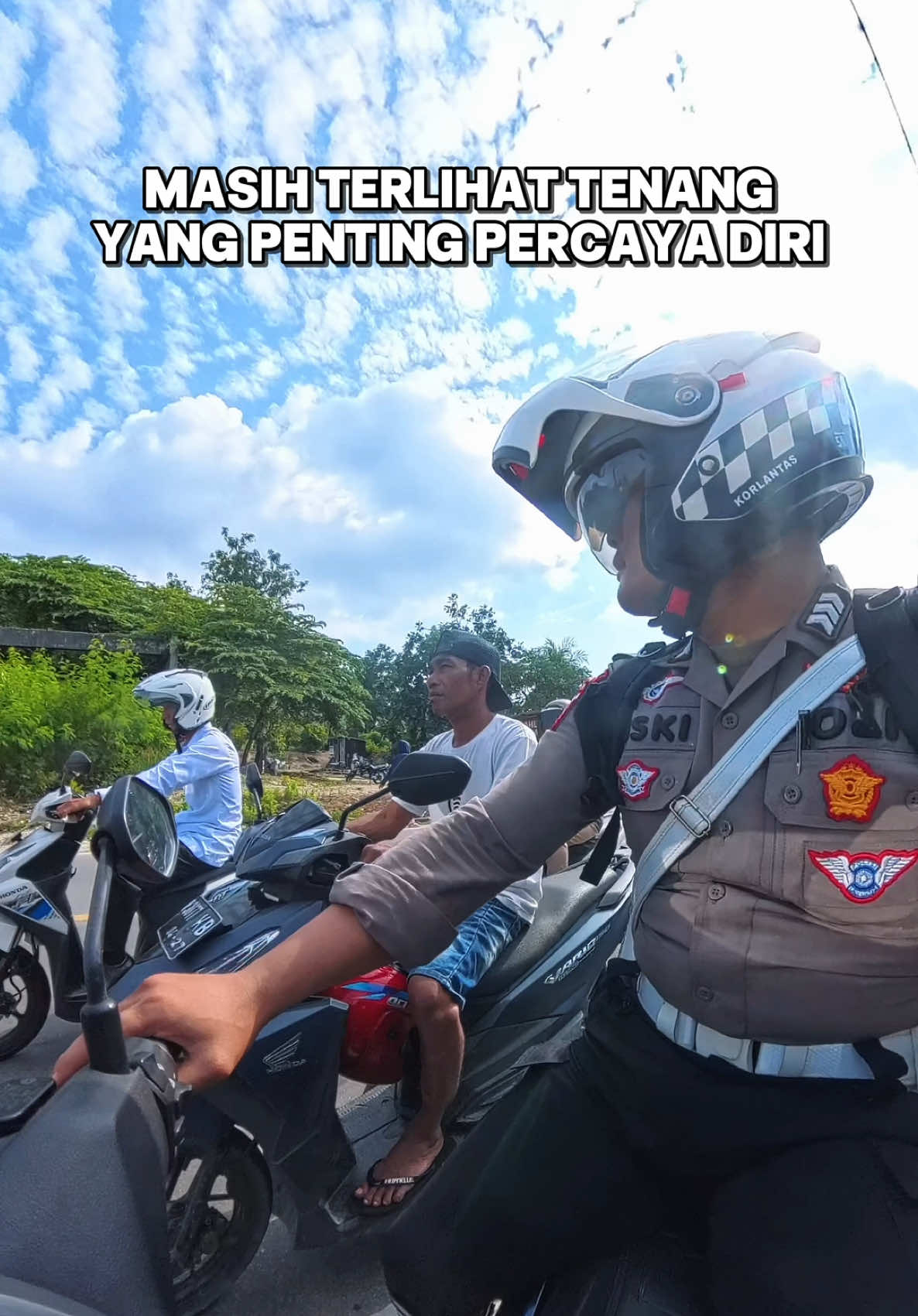 Lihat Reaksinya yg penting Percaya diri yakan 😂😂 #fyp #foryou 