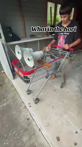 Horiest in town #nz #aus #fyp #hivaz #siren #sirenjams #viral #creatorsearchinsights 