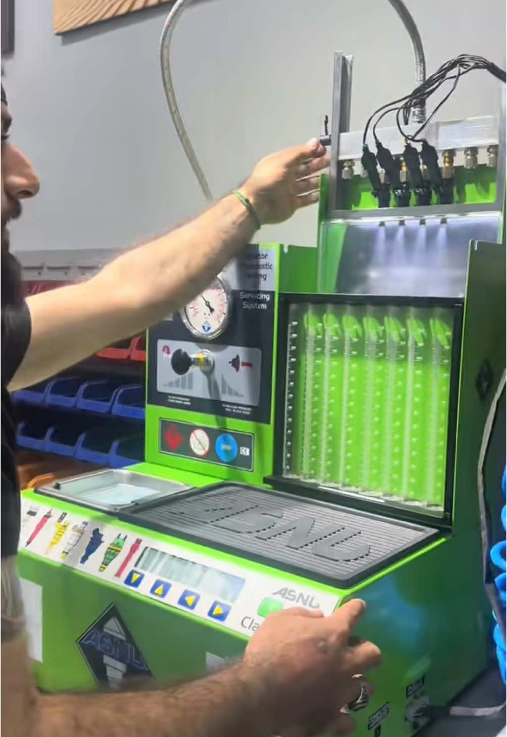 Injector Servicing system 