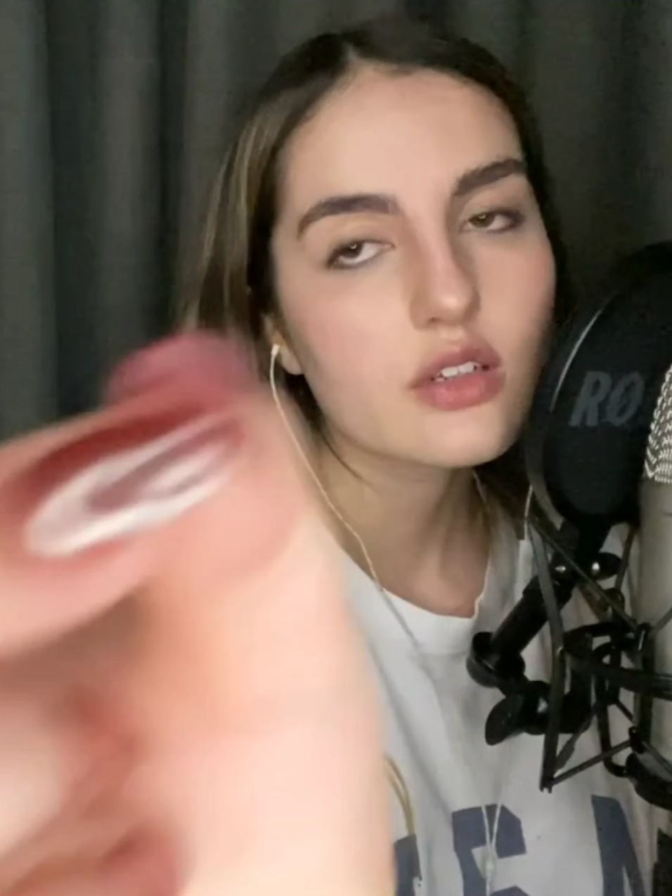 ASMR MOUTH SOUNDS 👅  #asmr #asmrmouthsounds 