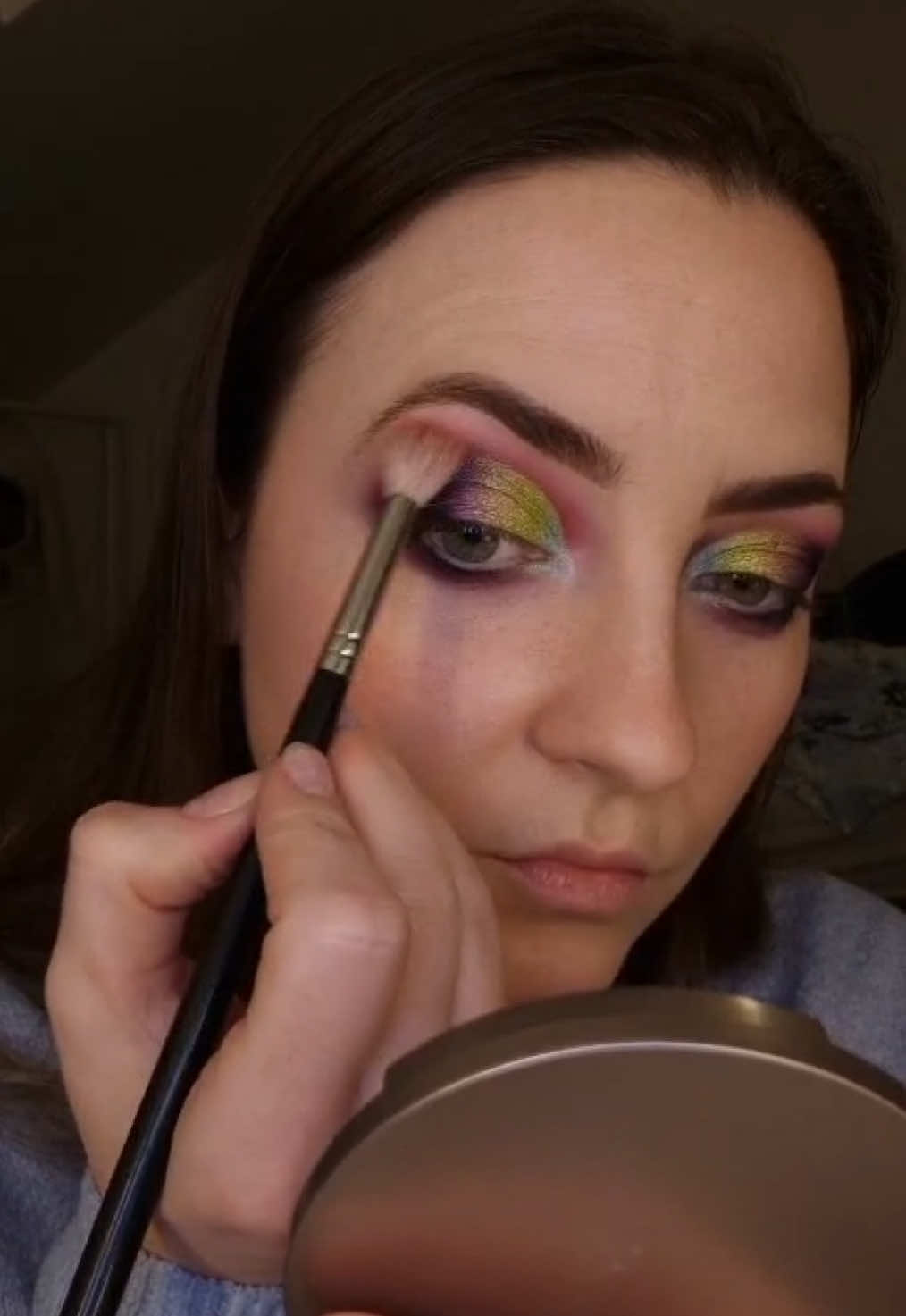 Wil jij ook Make-up Artist worden? Kom dan naar de Openavond voor meer informatie!  locatie Amsterdam 21 mei 2025  locatie Rotterdam 4juni 2025 Er zijn nog slechts een paar plekken beschikbaar.  -Je hebt geen vooropleiding nodig -Goed te combineren met werk  -Zeer praktijkgericht Investeer in jezelf en in jouw toekomst 💪 Aanmelding via link in bio ;-) #mua #makeupartist #visagie #visagist #opleiding #hairstyling  #fashion #fashiondesign #fashionstylist #modeontwerp #modestylist #allroundfashionartist #nederlandsebeautyschool #nederlandsebeautyschoolamsterdam #nederlandsebeautyschoolrotterdam 