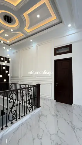 Kapan isi furniturnya ya?🤭🤭#fyp #rumahfisija #ideinteriorrumah #rumahklasikmodern 