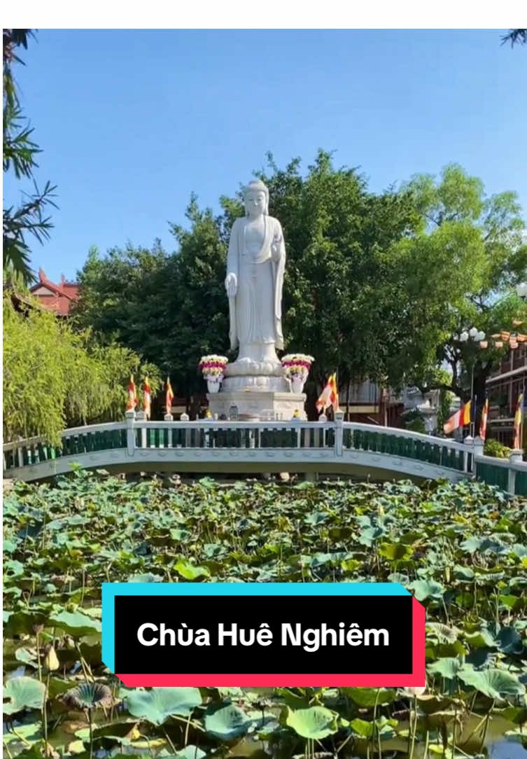 Một ngôi chùa cổ kính ấm cúng tại Bình Tân 