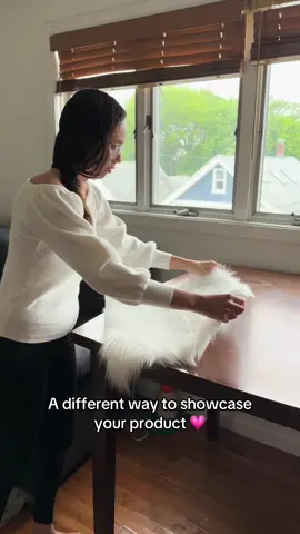 Simple idea + the right edit = pro-looking content ✨ Dropped the product, reversed it — that’s it! Follow for more easy UGC video tricks 🤍 #fy #foryoupage #ugccreatorneeded #ugccommunity #ugcideas #ugccontentcreator #videostips 