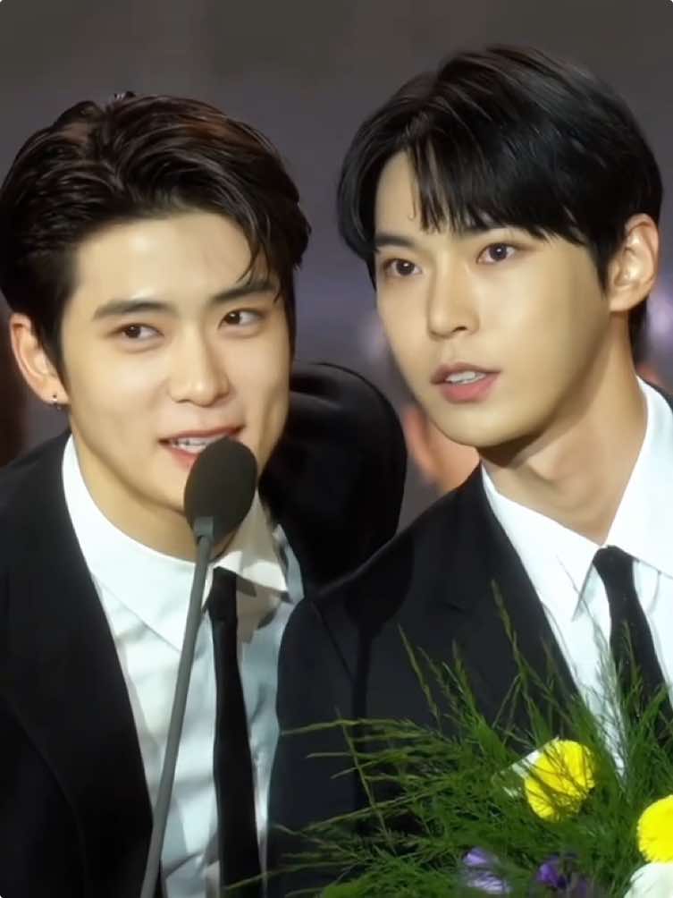 ตำนานไปรับรางวัลยังไงให้เหมือนไปแต่งงาน #jaedo 