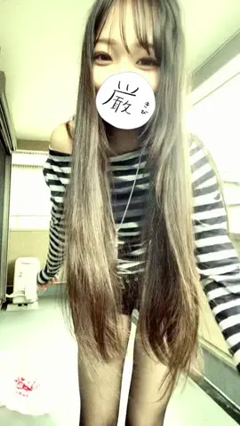 このネックレス元彼と付き合ってるとき元彼がいつも付けててかわいいって言ったらくれたやつなんだけどまじでかわいいから愛用してる物に罪は無いしね😼 #fyp #シ #08 #名古屋 #nagoya #y2k #グランジ#サブカル #平成 #OOTD #舌ピ 