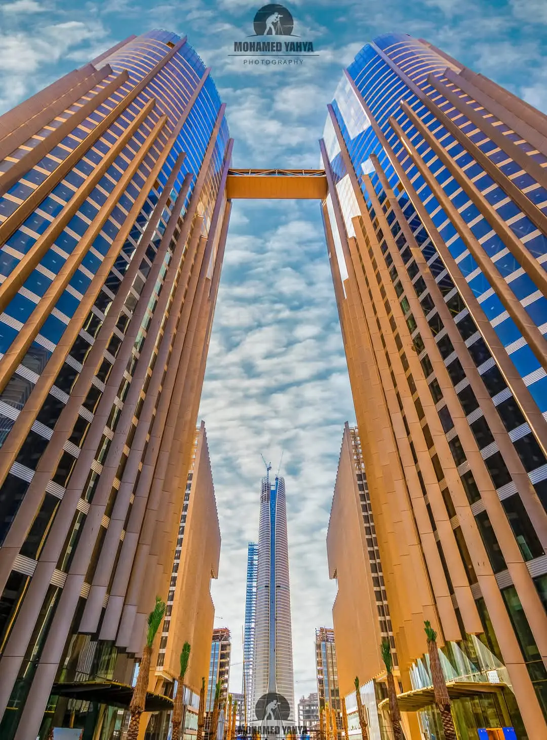 لما حد يسألك عن العاصمة الإدارية الجديدة ويقولك : هل فعلا العاصمة الإدارية دى موجودة على ارض الواقع ولا مجرد كلام على ورق واعلانات عالفاضى ؟؟ 🤔🤔 افتحلة صفحتى وفرجه على الصور دى وقولة هى دى العاصمة الإدارية الجديدة صور حقيقية ومن على ارض الواقع #fpyシ #مصر_السعوديه_العراق_فلسطين #مصر #العاصمة_الادارية_الجديدة #explor #viralvideo 