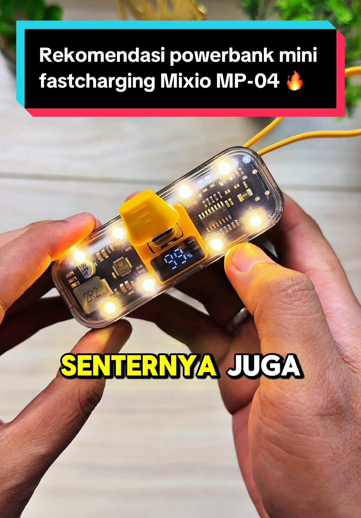 Membalas @anggur295 cara ngecas powerbank ini simple banget, kecil, simple dan ringan tapi udah fast charging. Ini adalah powerbank mixio MP-04 😊 #powerbank #powerbankfasfcharging #powerbankmixiomp04 #rekomendasipowerbank #mixiomp04 #powerbankmixio #adlihibatul 