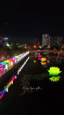 Lễ hội Hoa Đăng tại Tphcm- các chị em lên đồ đi chụp hình ngay thôi #huy_nguyen_flycam #flycam #lehoihoadang #lehoiphatdan #chuaphaphoa #diadiemhot #dulichvietnam #hochiminh #saigon #tphcm 