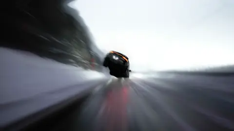 Day 3 of learning AfterEffects ⏳ #aftereffects #aftereffectsedits #editing #motiondesign #blender #unrealengine #carsofinstagram #caranimation #caredit #caredits #porsche #porscheedit #viraledit @kk! 
