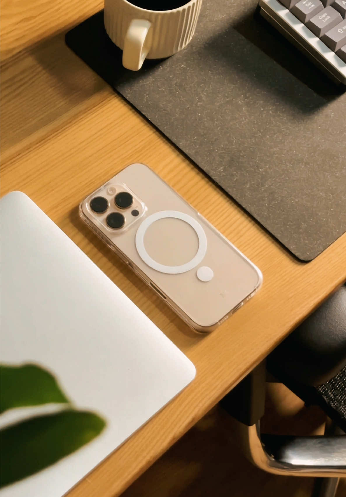Unbox chiếc ốp lưng xịn “ Slimcase Unique 3 “ với Magsafe siêu mỏng 😍                                                                                             • Công nghệ chống ố vàng                                            • Chống trượt tối đa.                                                       • Bảo hành 2 năm 1 đổi 1                                          #slimcase #slimcasevn #oplungdienthoai #oplungiphone #LearnOnTikTok #setup #workspace #unboxing #iphone16 