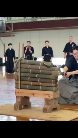 #samuraiarmor #naginata #martialarts #samurai #samuraisword #judo #kusarigama #cejour-là 