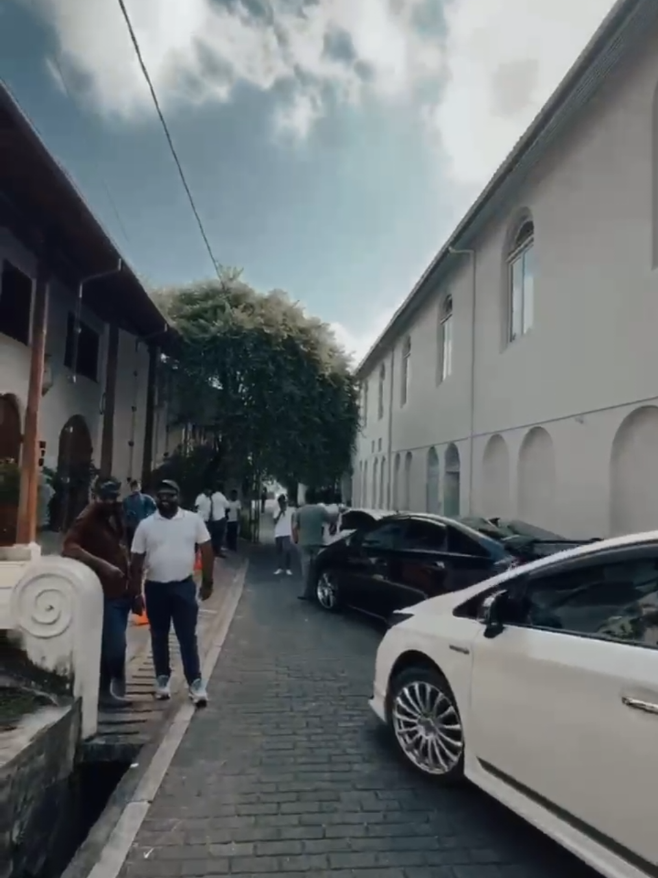 ✨️♥️.. #slpriussquad #slpriussquad🇯🇵 #slprius #priussquad #priusowners #fyp #thevindu🇱🇰 #thevindusonnadara #viral #foryoupage #priuslovers❤️👑 #srilanka #toyotaprius #priussrilanka #gallefort 