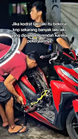 serendah itukah jadi mekanik😀 #katakata #storymekanik #storybengkel #mekaniktiktok #mekanikmuda #bengkelmotor #azmgarage #fyp 