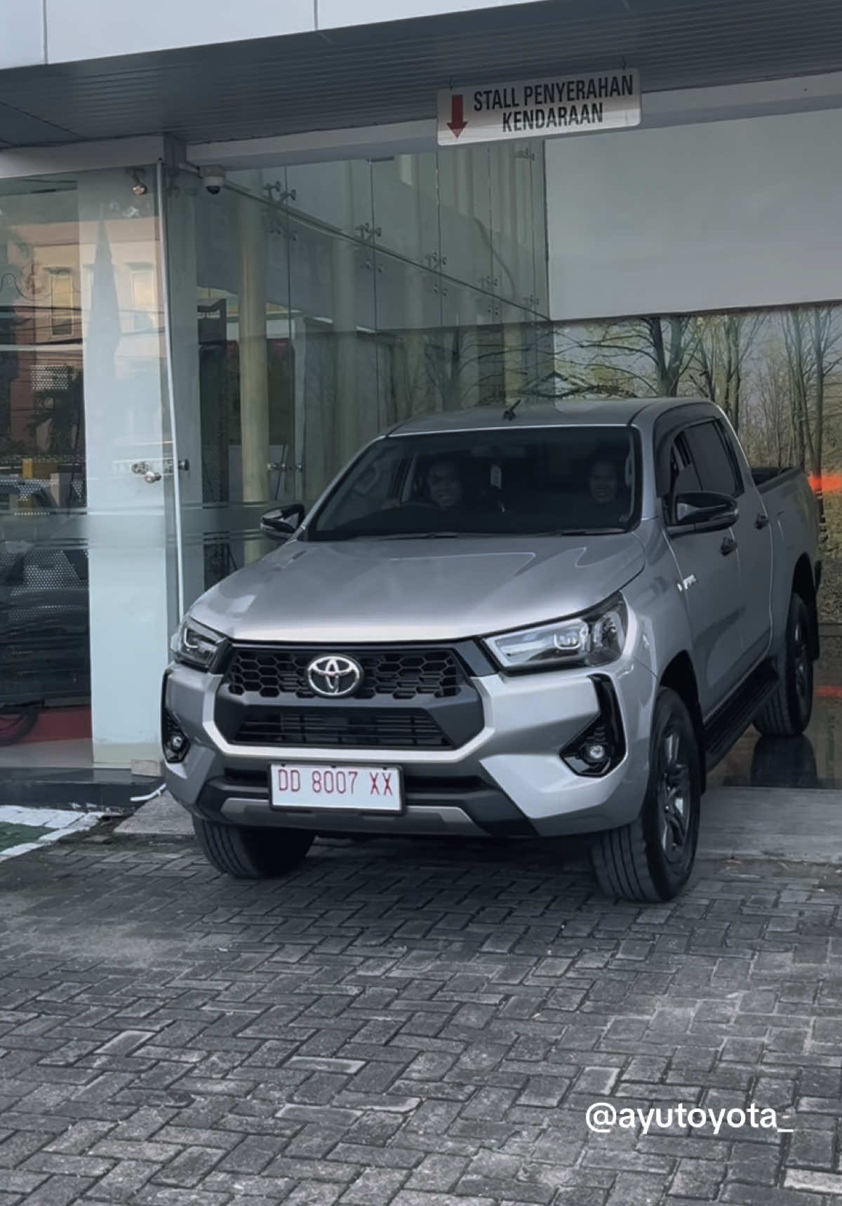 HILUX 4x4 DC  #CapCut #hiluxdoublecabin #hilux4x4 #toyota #kallatoyota #kallatoyotaparepare #fypシ゚ #viraltiktok #trending 