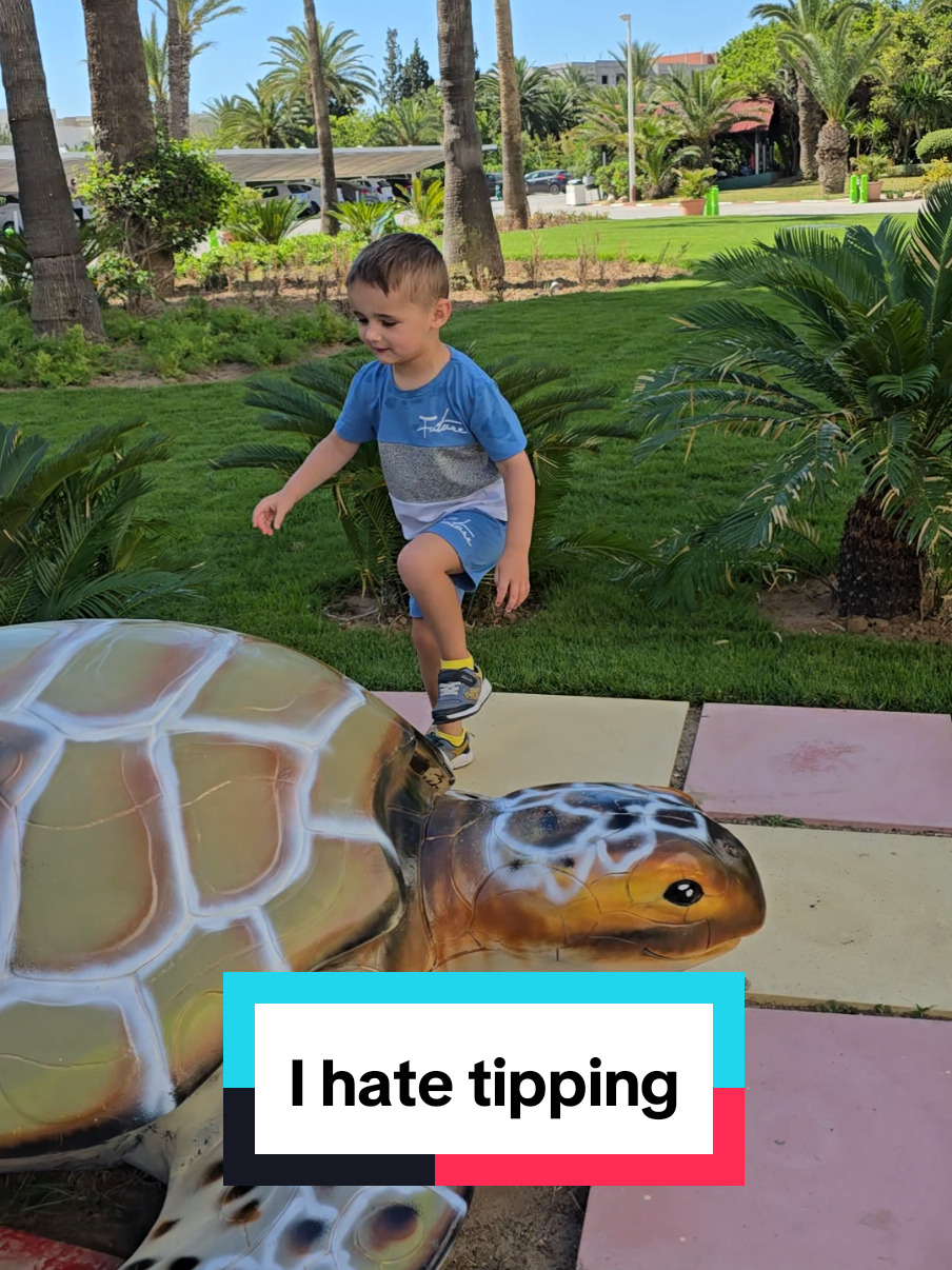 I surely can't be the only one who thinks this? #tipping #tippingculture #tippingservers 