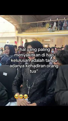 dari tk-smk gapernah wisuda sm ortu wkwk#fyppppppppppppppppppppppp 