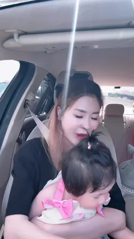 Kem quảng cáo kem chống nắng X6 cho mẹ đây 🤣 #giadinh #phunu #mairisvietnam 