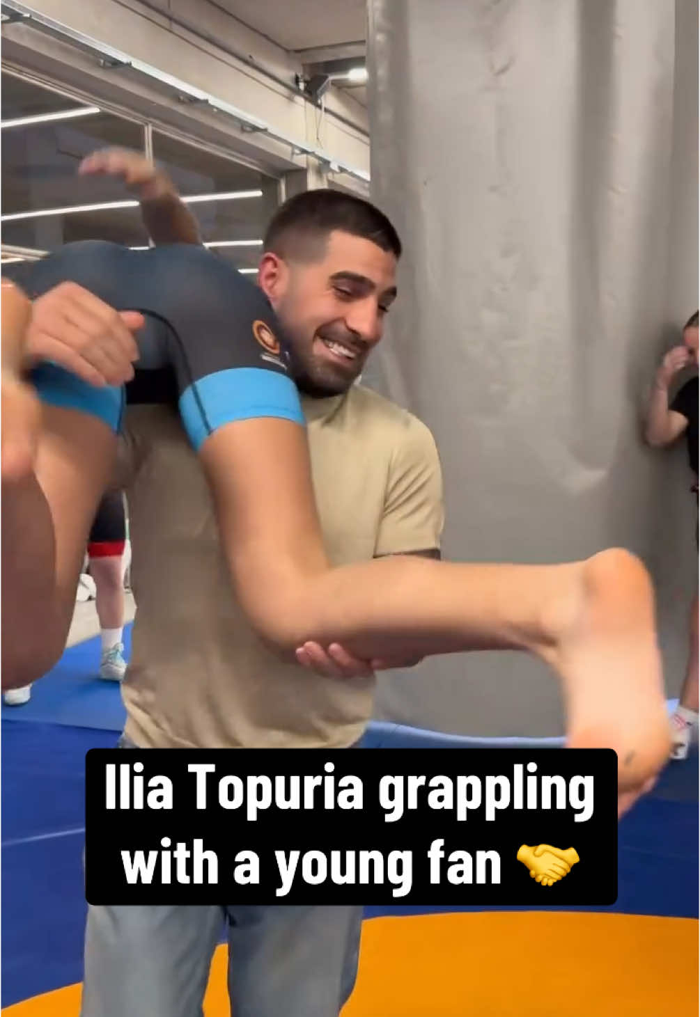 #IliaTopuria #UFC #mma #jiujitsu #wholesome #fanlove (via meli_litvi/IG)