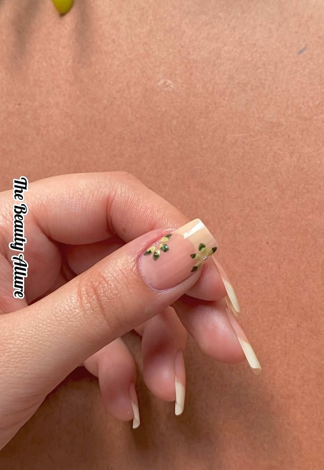 💅🤎 easy nail art idea #nail #nails #nailsnailsnails #nailart #nailarts #nailartdesign #nailarttutorial #easy #easynailart #beginnersnailart #notoolnailart #notools #nailartwithouttools #nailartathome #athomenails #nailstyle #nailswag #nailsinspiration #nailpro #nailartist #nailtutorial #naildesign #nailart2024 #thebeautyallure 