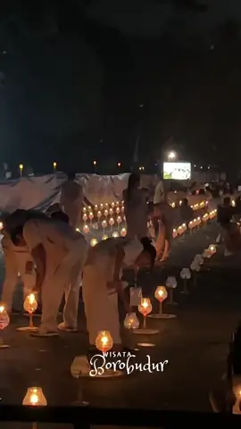 Sebentar lagi nihh!!!! Siapa mau nerbangin lampion bareng wisata borobudur #wisataborobudur #lampion #wisyah #tiketlampion #jogja #festival #lampion