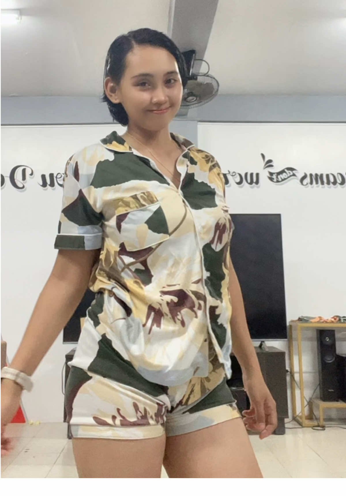 late night dance #sgtbornz #everyone #foryoupage 