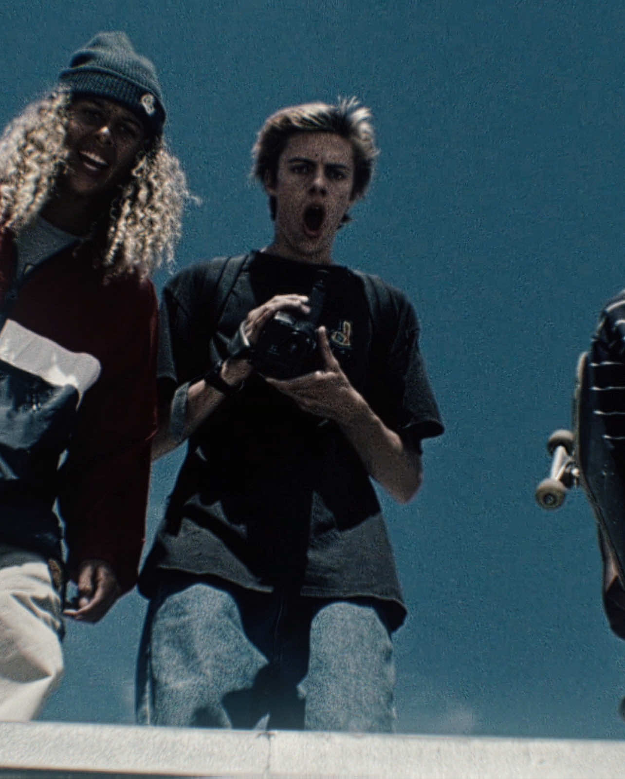 mid90s aesthetic | #mid90s #mid90sedit #sunburn #fourthgrade #aesthetic #skating #afilmbynel #ae #makemefamous #aftereffects #netflix #radiohead [cc:drkho1d panning:kiana]