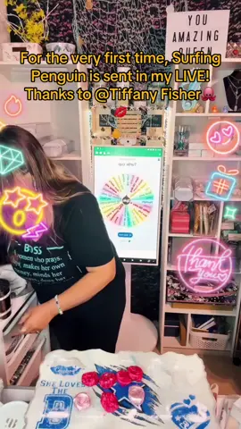 I appreciated it so much! Thank you, Tiffany Fisher🐙💋! It was the first time I saw this Gift in my LIVE.@Tiffany Fisher🐙💋 #tiktoklive #livehighlights #livegift #surfingpenguin 