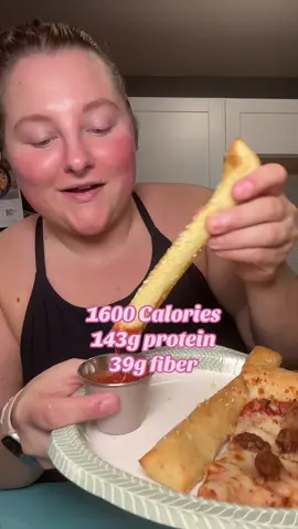 My period officially came and let me tell you I’m drained. I just want to bed rot but life doesn’t allow that to happen. I have to work and be mom so I’m trying to eat foods for energy and probably will be surviving off ibuprofen and coffee today 😅 but I’m proiud of myself for not giving into temptation and eating an entire bowl of cereal like I wanted to last night! #whatieatinaday #caloriedeficit #whatieatinadayasafatperson #highproteinmeals #highfiber #whatieatinadayrealistic #caloriedeficitmeals 