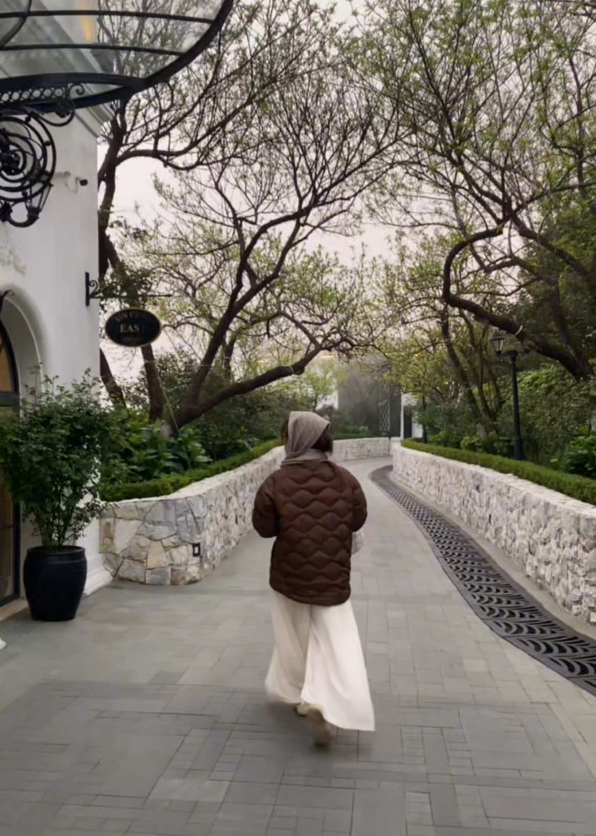 Làm #congchua ở Khaoyai khó wa thì làm công chúa ở #Sapa cũng được nè mọi ngừiiiii. Xinh xắm mê đắm ❤️#SapaCut #Hoenne #hoentravelholic #traveltiktok #Travellife #reviewhote #reviewkhachsan #silkpathsaparesort 