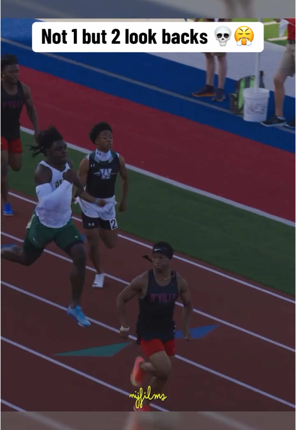 He knew he was on another level 😮‍💨😅 (nijfilms/IG) #trackandfield #sprint #lookback 