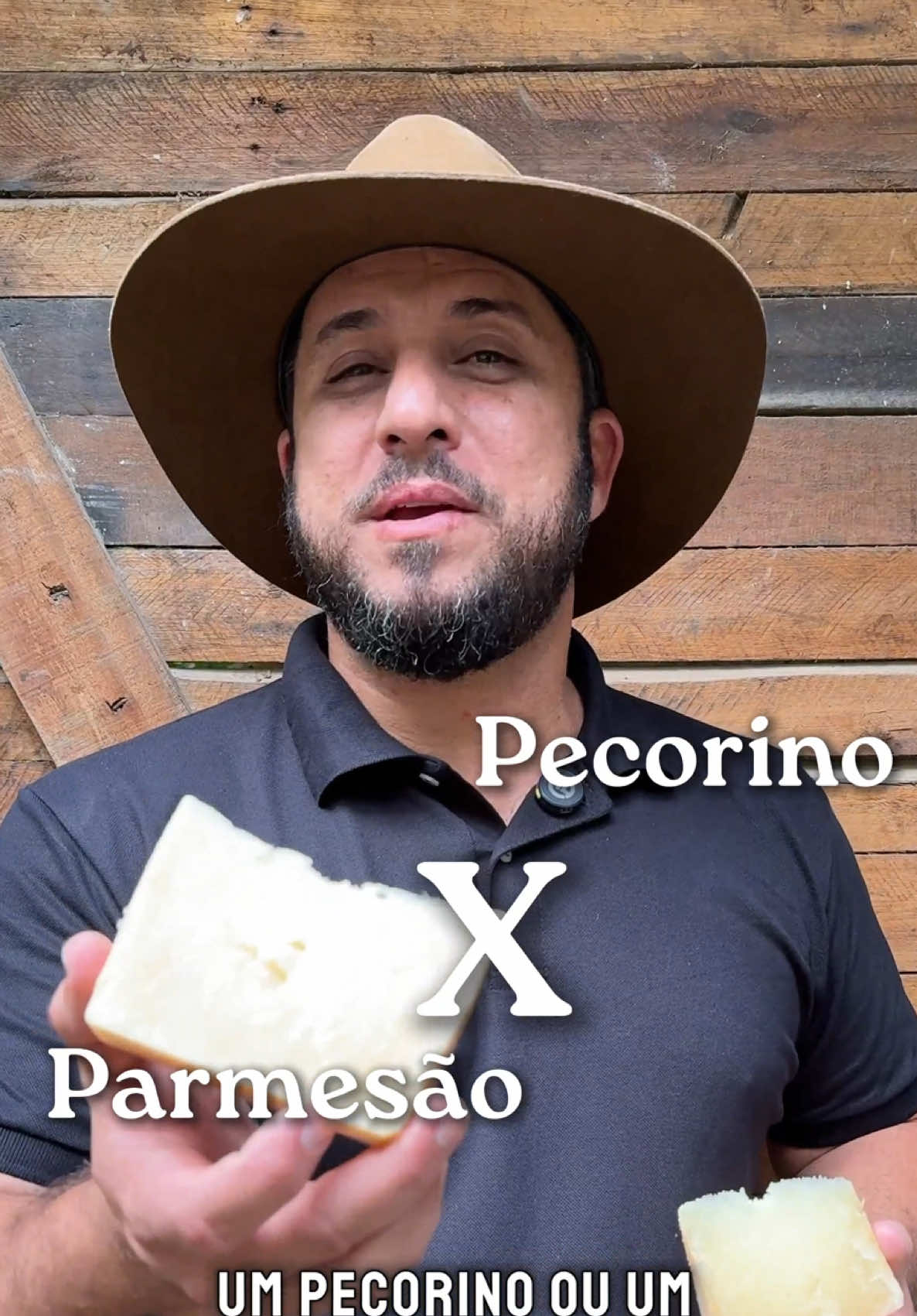 🔍 Parmesão ou Pecorino: qual é o seu favorito? No vídeo de hoje, a gente explica as principais diferenças entre esses dois queijos incríveis perfeitos pra massas, tábuas e receitas especiais. Assista, aprenda e comenta aqui embaixo: você é #timeparmesão ou #timepecorino? #queijosartesanais #pecorino #parmesão #queijodaroça #queijosbrasileiros #tábuaqueijos #saboresdaroça #pecorinoromano #parmesanlove