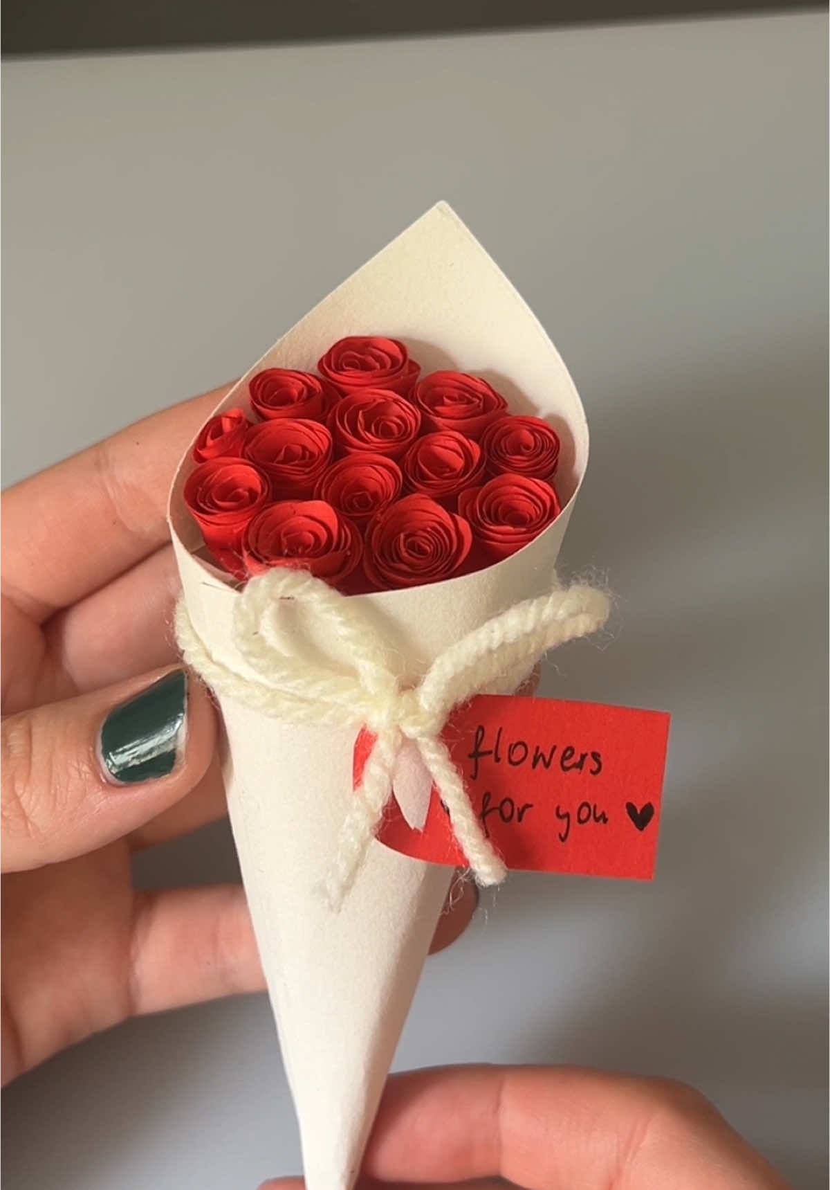 Paper roses bouquet - diy tutorial 🤍 (perfect Mother’s Day gift)  #diygift #giftideas #handmade #handmadegift #paperflowers #valentinesgift #handmadewithlove #origami  ( paper crafts, valentines gift, paper roses tutorial, handmade gift,  paper bouquet, Mother’s Day gift, diy gift ideas, gift for love, the cutest gift for her, gift for boyfriend, gift for mom ) 