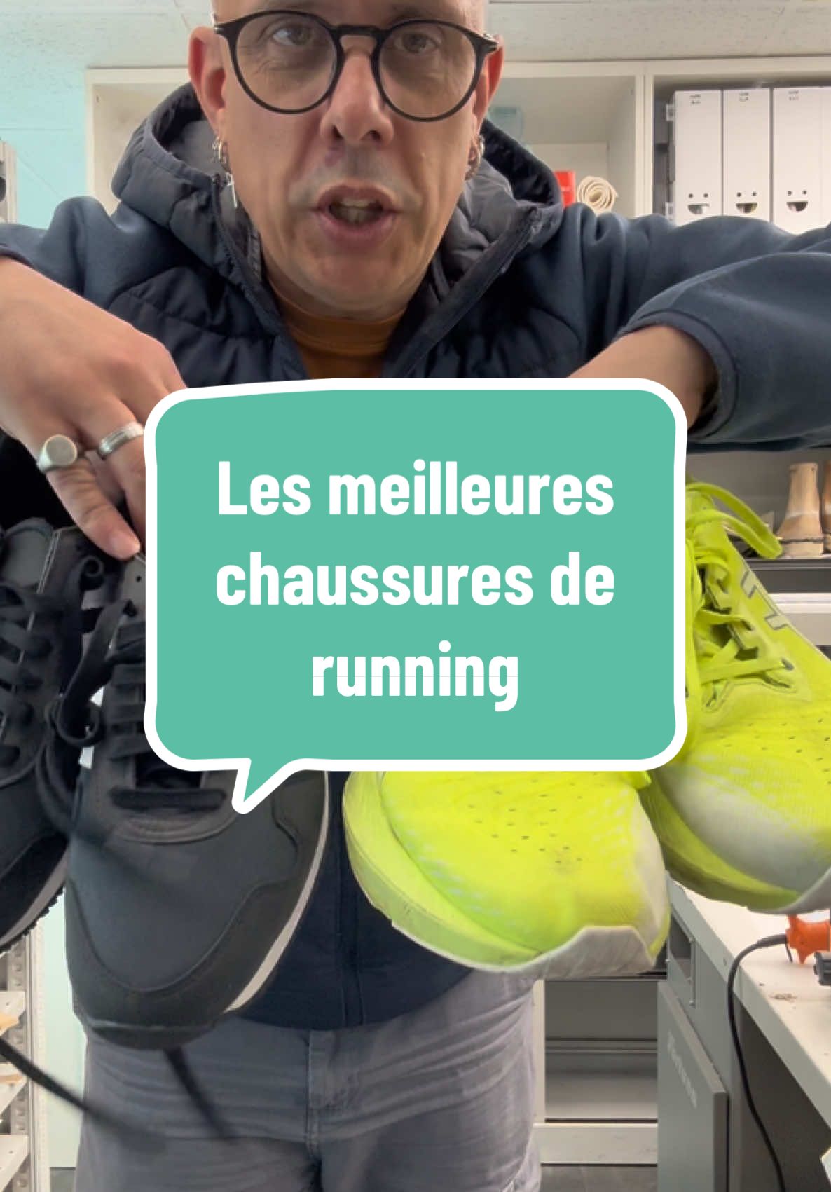 Les meilleures chaussures de running, explication concrète du pourquoi l’amorti est bien chez certaines personnes et que chez d’autres il ne faut pas d’amorti. #semellesorthopédiques #semellesorthopédiquescoureur #podologie #podo #Running #courseapied #courseapied 
