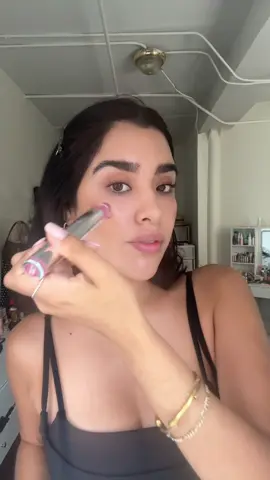 Perfect everyday makeup that will last you all day @SACHEU Beauty US  blush in “I’m guilty 003” and lip stain in pinked #sacheu #sacheubeauty #sacheubeautylipstain #sacheubeautycheekstains #cheekstain #blush #alldayblush #tiktokmakeup #güçlüsaçlargüçlüben 