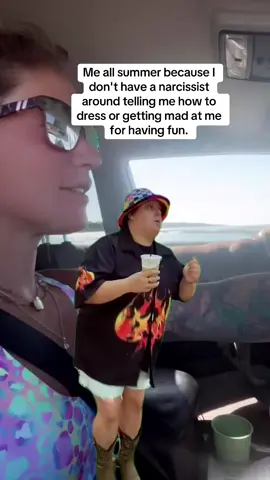 Never losing myself for a man ever again #SingleMomLife #LifeReset #MovingAcrossCountry #OceanVibes #FromDesertToOcean #SoloMomMoves #thesummeriturnedpretty #blueheeler #fyp #capcut #Meme #MemeCut 