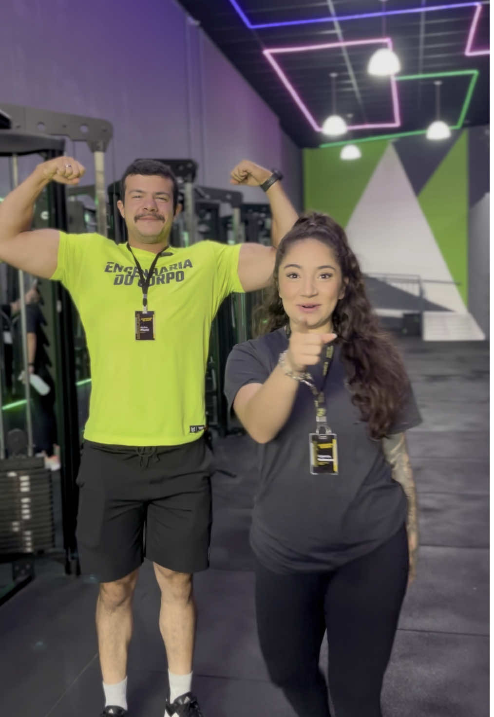 Venha ter o melhor shape de todos, na engenharia fica mais fácil.  #engenhariadocorpo #academia #academiahumor #gymhumor #gymmotivation #shape #Fitness #tik_tok #humor #engraçado 