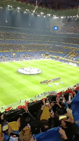 No fue el final que soñábamos, pero ha sido una de las noches más intensas y emocionantes de mi vida. El Barça, la Champions, Milán... y una afición ilusionada que cree ahora más que nunca con estos chavales 💙♥️ Porque la vida puede ser maravillosa 🙏⚽ #ForçaBarça #ChampionsLeague #SanSiro #UCL #BarçaFans #Culé #Barça #Inter #FCBarcelona #Milan #Barcelona 
